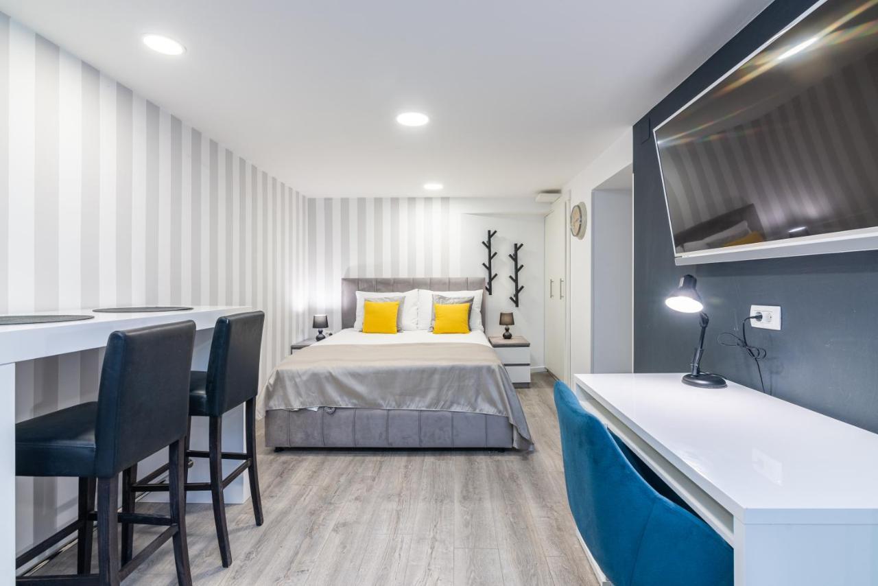 Small, Sweet & Cosy Apartments Риека Экстерьер фото