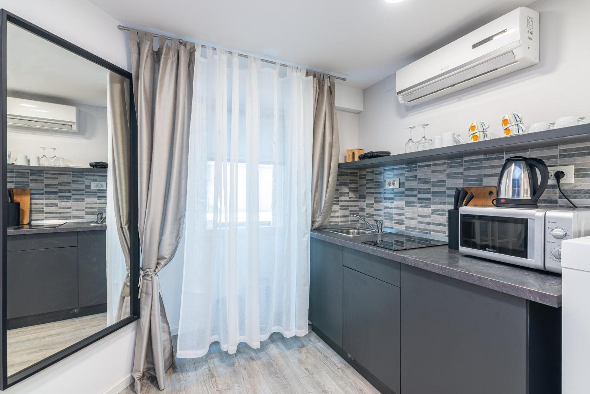 Small, Sweet & Cosy Apartments Риека Экстерьер фото